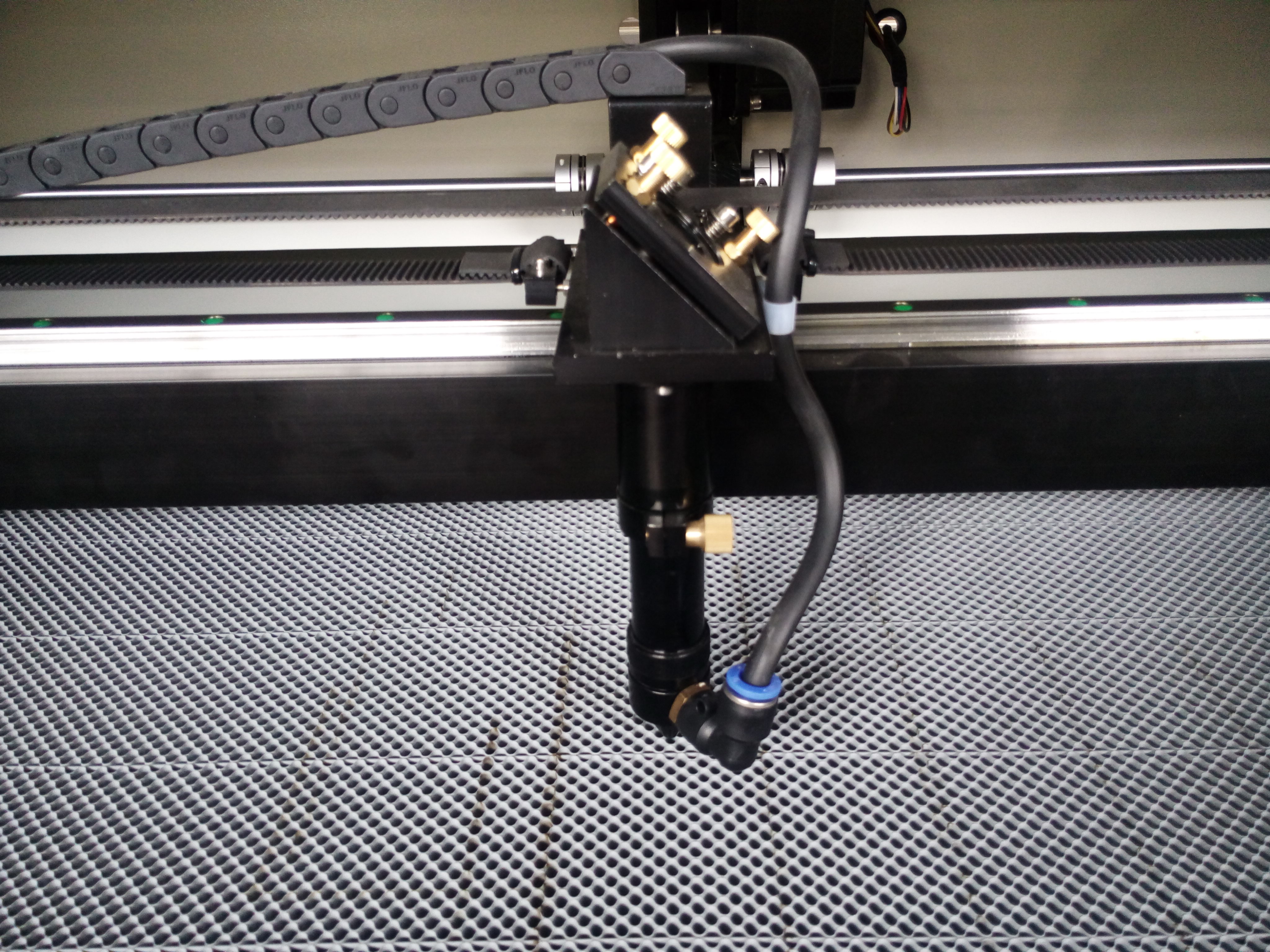 激光切割機(jī)